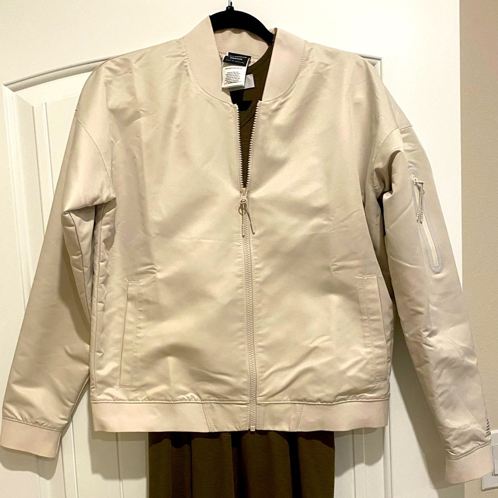 Now Balance jacket